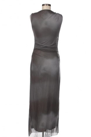 Рокля Stradivarius, Размер M, Цвят Сив, Цена 27,99 лв.