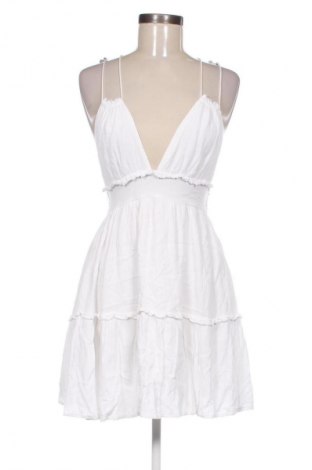 Ruha Stradivarius, Méret M, Szín Fehér, Ár 5 865 Ft