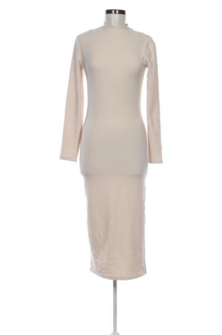 Kleid Stradivarius, Größe M, Farbe Beige, Preis 20,99 €