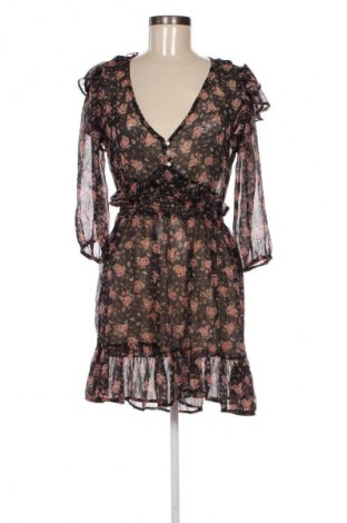 Рокля Stradivarius, Размер M, Цвят Многоцветен, Цена 29,99 лв.