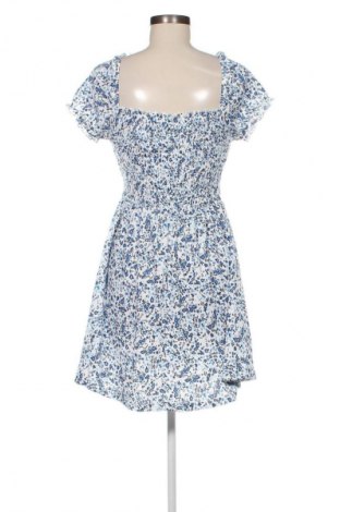 Kleid Terranova, Größe M, Farbe Weiß, Preis 11,99 €