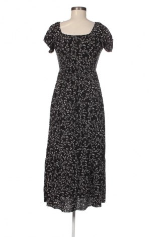 Kleid Trendyol, Größe M, Farbe Mehrfarbig, Preis 28,99 €