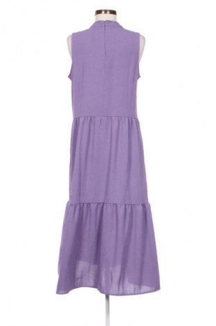 Kleid Trendyol, Größe M, Farbe Lila, Preis 74,99 €
