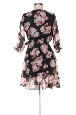 Kleid Unbranded, Größe M, Farbe Mehrfarbig, Preis 20,99 €