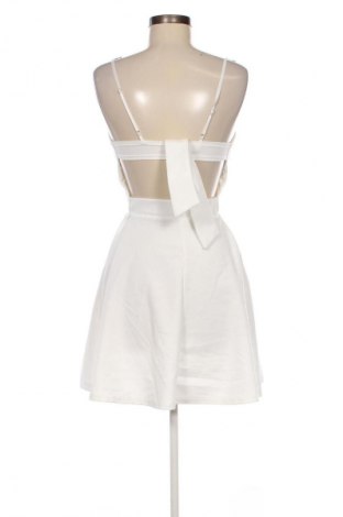 Kleid Unbranded, Größe S, Farbe Weiß, Preis 17,96 €