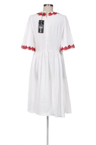 Kleid Unbranded, Größe XL, Farbe Weiß, Preis € 38,99