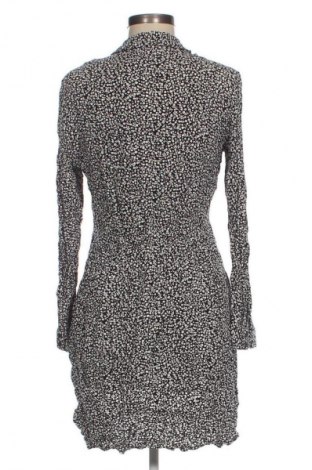 Kleid VILA, Größe M, Farbe Mehrfarbig, Preis 18,99 €