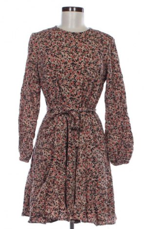 Рокля Vero Moda, Размер M, Цвят Многоцветен, Цена 27,99 лв.