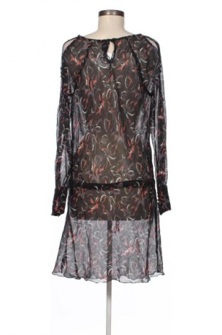 Рокля Vero Moda, Размер M, Цвят Многоцветен, Цена 27,99 лв.