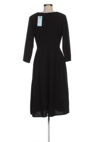 Ruha Wal G, Méret XL, Szín Fekete, Ár 29 089 Ft