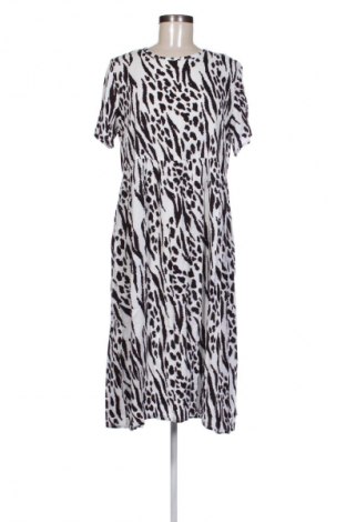 Φόρεμα Wednesday's Girl, Μέγεθος XXL, Χρώμα Πολύχρωμο, Τιμή 65,58 €