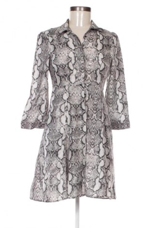Рокля Zara, Размер XS, Цвят Многоцветен, Цена 77,99 лв.