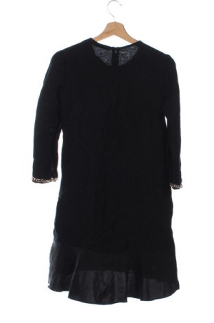 Рокля Zara, Размер XS, Цвят Черен, Цена 27,99 лв.