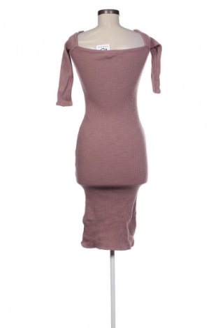 Рокля Zara, Размер M, Цвят Пепел от рози, Цена 34,00 лв.