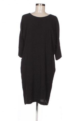 Φόρεμα Zusss, Μέγεθος M, Χρώμα Μαύρο, Τιμή 26,99 €