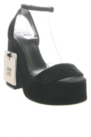 Σανδάλια Bershka, Μέγεθος 37, Χρώμα Μαύρο, Τιμή 31,71 €