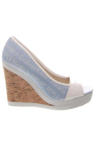 Sandale Calvin Klein Jeans, Mărime 36, Culoare Multicolor, Preț 179,00 Lei
