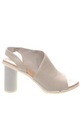 Сандали Clarks, Размер 41, Цвят Сив, Цена 53,99 лв.