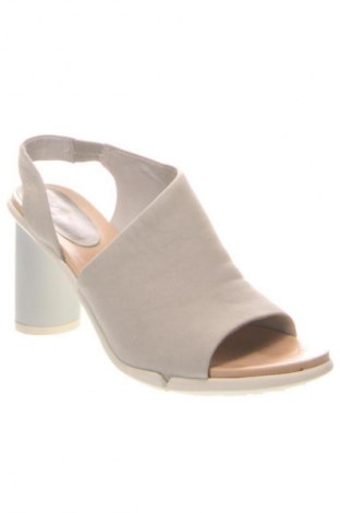 Сандали Clarks, Размер 41, Цвят Сив, Цена 53,99 лв.