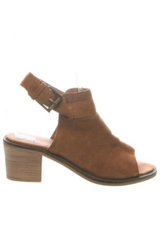 Σανδάλια Firetrap, Μέγεθος 37, Χρώμα  Μπέζ, Τιμή 28,00 €