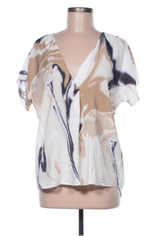 Γυναικεία μπλούζα In Wear, Μέγεθος M, Χρώμα Πολύχρωμο, Τιμή 29,59 €