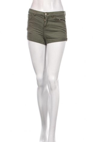 Γυναικείο κοντό παντελόνι H&M, Μέγεθος S, Χρώμα Πράσινο, 98% βαμβάκι, 2% ελαστάνη, Τιμή 10,13 €