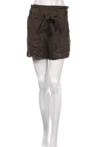 Дамски къс панталон H&M, Размер M, Цвят Зелен, Лиосел, Цена 24,15 лв.