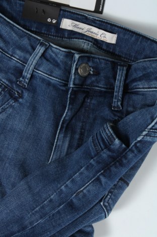 Дамски къс панталон Mavi, Размер XS, Цвят Син, 80% памук, 18% полиестер, 2% еластан, Цена 49,50 лв.