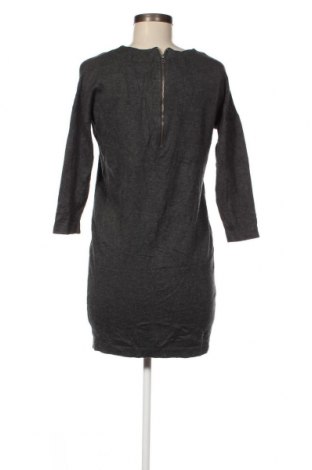 Kleid Vero Moda, Größe XS, Farbe Grau, Preis 2,64 €