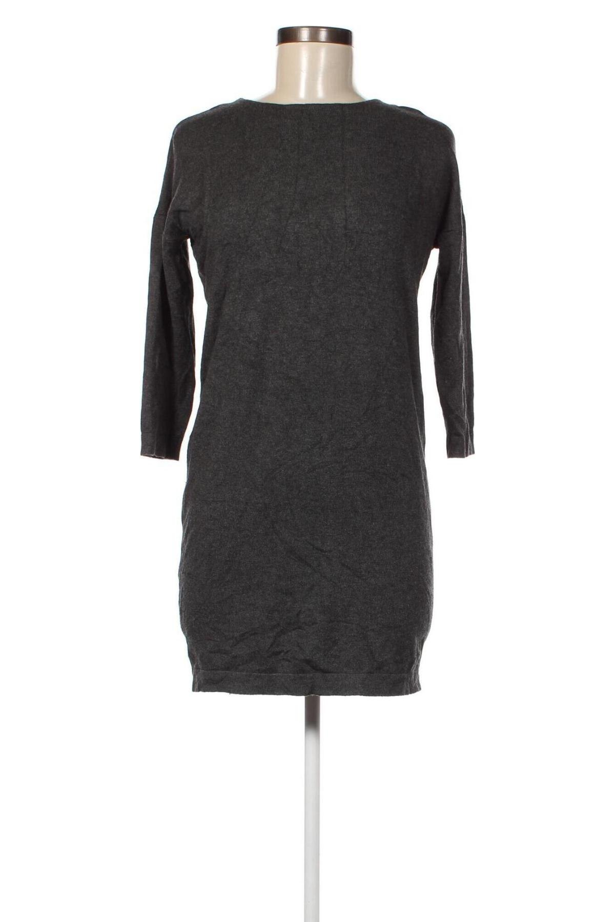 Kleid Vero Moda, Größe XS, Farbe Grau, Preis 2,64 €