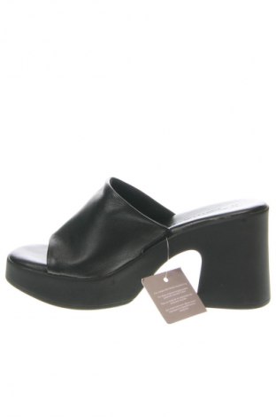 Pantofle Tamaris, Velikost 37, Barva Černá, Cena  988,00 Kč