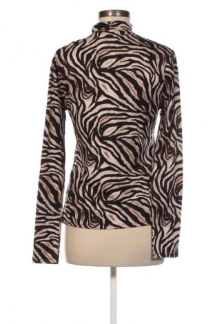 Дамска блуза, Размер S, Цвят Многоцветен, Цена 8,55 лв.