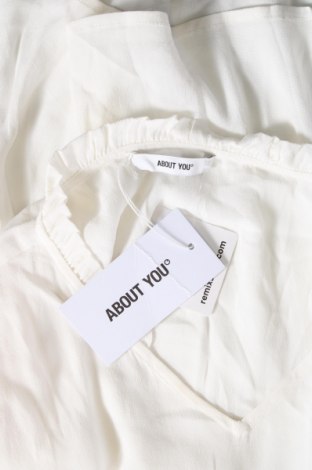 Дамска блуза About You, Размер S, Цвят Бял, Цена 23,00 лв.
