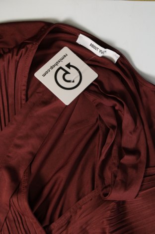 Γυναικεία μπλούζα About You, Μέγεθος M, Χρώμα Καφέ, Τιμή 10,67 €