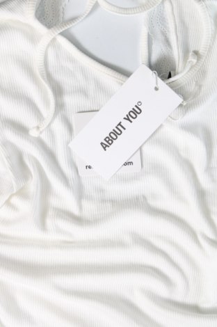Γυναικεία μπλούζα About You, Μέγεθος XS, Χρώμα Λευκό, Τιμή 10,67 €