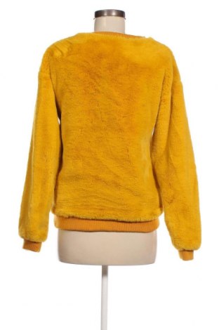 Дамска блуза Bershka, Размер S, Цвят Жълт, Цена 7,60 лв.