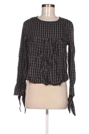 Damen Shirt Bershka, Größe S, Farbe Mehrfarbig, Preis 9,72 €