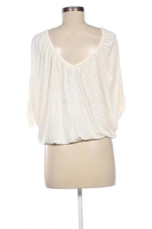 Γυναικεία μπλούζα Bershka, Μέγεθος S, Χρώμα Λευκό, Τιμή 9,92 €
