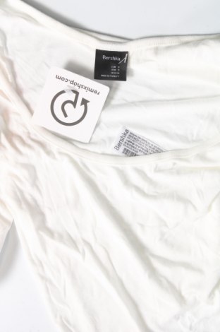 Damen Shirt Bershka, Größe S, Farbe Weiß, Preis 5,29 €