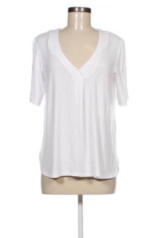 Γυναικεία μπλούζα Body Flirt, Μέγεθος L, Χρώμα Λευκό, Τιμή 9,62 €