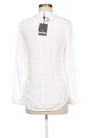 Дамска блуза Bruuns Bazaar, Размер XS, Цвят Бял, Цена 64,80 лв.