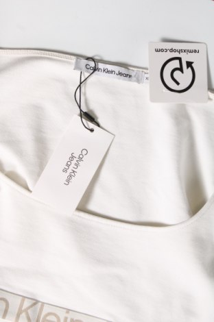 Γυναικεία μπλούζα Calvin Klein Jeans, Μέγεθος XS, Χρώμα Λευκό, Τιμή 38,35 €