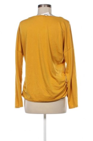 Γυναικεία μπλούζα Colloseum, Μέγεθος S, Χρώμα Κίτρινο, Τιμή 4,70 €