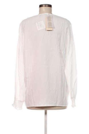 Damen Shirt Cream, Größe L, Farbe Weiß, Preis 30,62 €