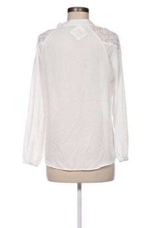 Γυναικεία μπλούζα Ella, Μέγεθος S, Χρώμα Λευκό, Τιμή 5,77 €