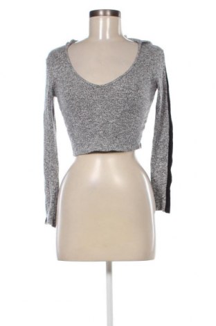 Дамска блуза Fashion nova, Размер M, Цвят Сив, Цена 8,55 лв.