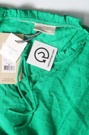Дамска блуза Free Quent, Размер XL, Цвят Зелен, Цена 42,35 лв.