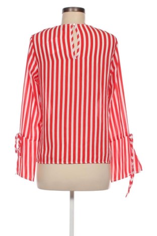Γυναικεία μπλούζα Gina Tricot, Μέγεθος S, Χρώμα Πολύχρωμο, Τιμή 6,00 €