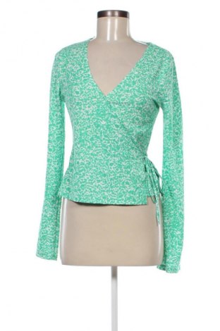 Damen Shirt Gina Tricot, Größe M, Farbe Mehrfarbig, Preis 6,96 €