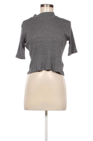 Damen Shirt H&M Divided, Größe M, Farbe Grau, Preis 9,72 €